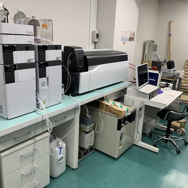 Liquid chromatograph mass spectrometer, LCMS-8045 (Shimadzu))